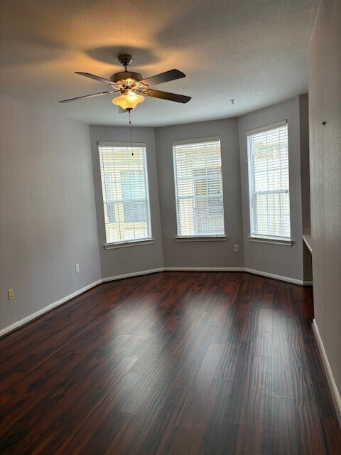 Photo - 7575 Kirby Dr