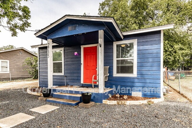 Photo - 2735 Pecan Valley Dr House
