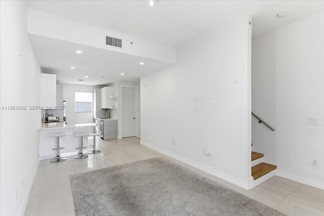 Building Photo - 7743 SW 99th St Unit 2