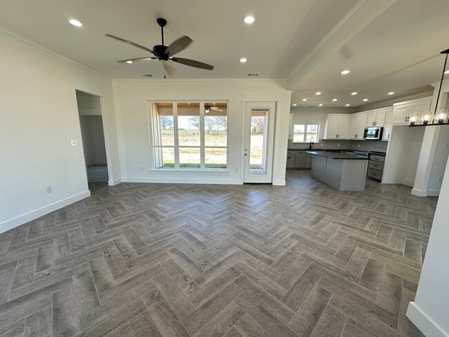 Photo - 116 McBryde Ln