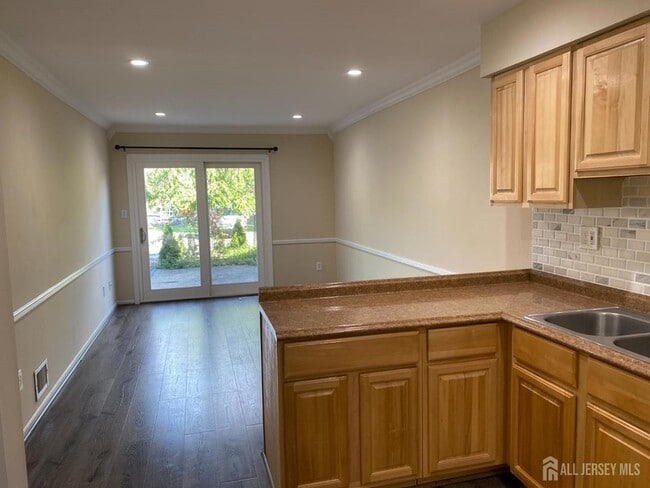 Photo - 22 Maddaket Ct