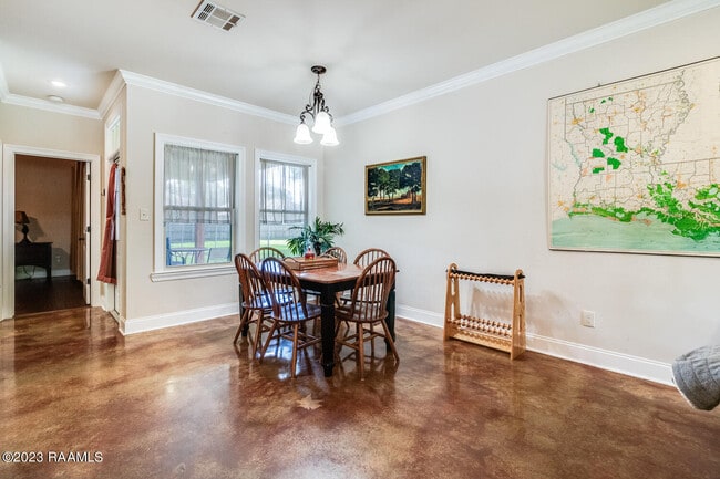 Photo - 205 Churchill Dr