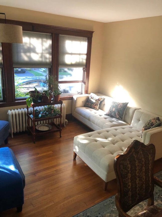 Photo - 112 Manthorne Rd Unidad ID1355165P