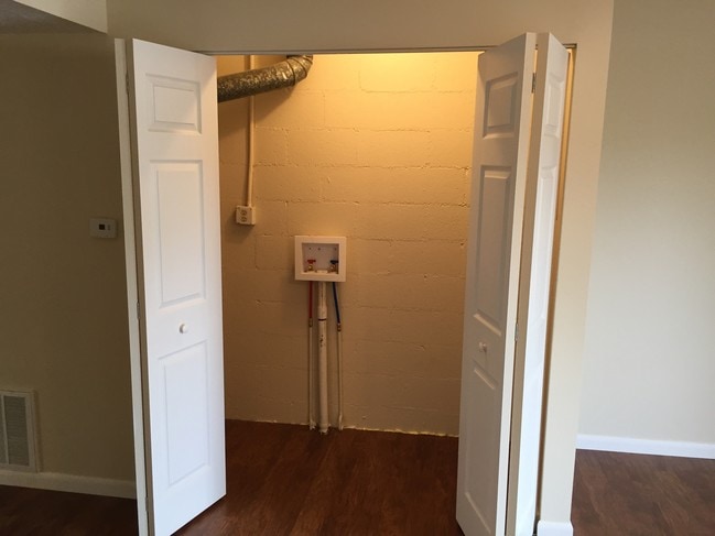 Photo - Evergreen Townhouses on Lee St