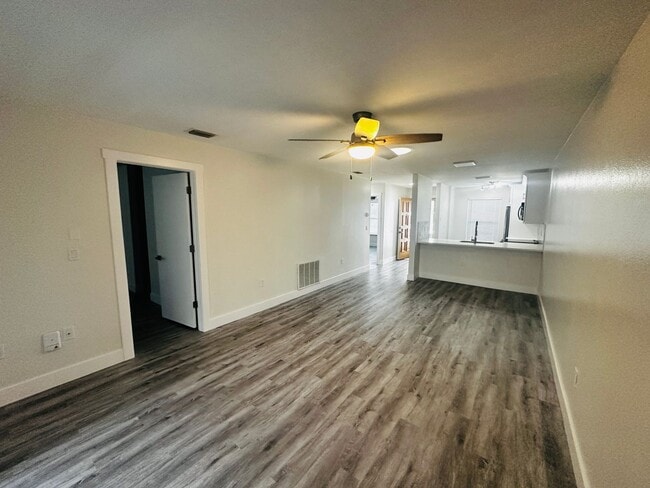 Photo - 2 Bed/2 Bath, 1 story Villa in Veterans Villas AVAILABLE NOW!