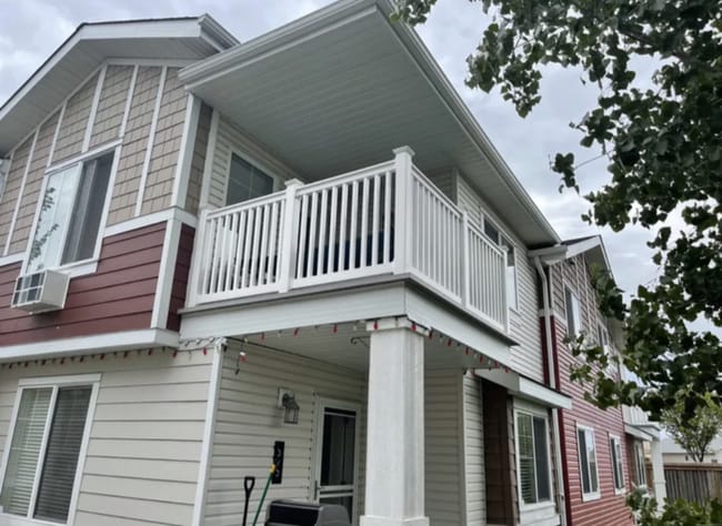 Building Photo - 25 Tim Sale Dr Unit 504