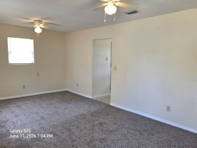 Photo - Cute Single Family Home~Carport~Fenced Yard