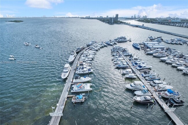 Photo - 1717 N Bayshore Dr Unit A-1733