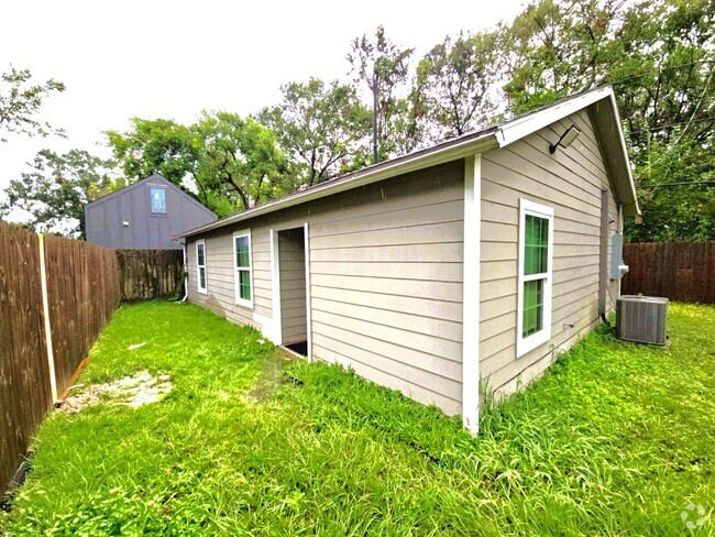 Building Photo - 11435 Raincove Dr Unit 11435 Raincove Dr - B Rental