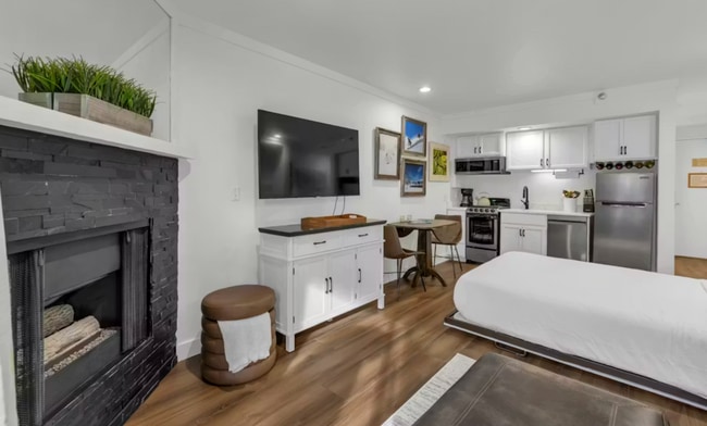 Photo - 1385 Lowell Ave Unit 221