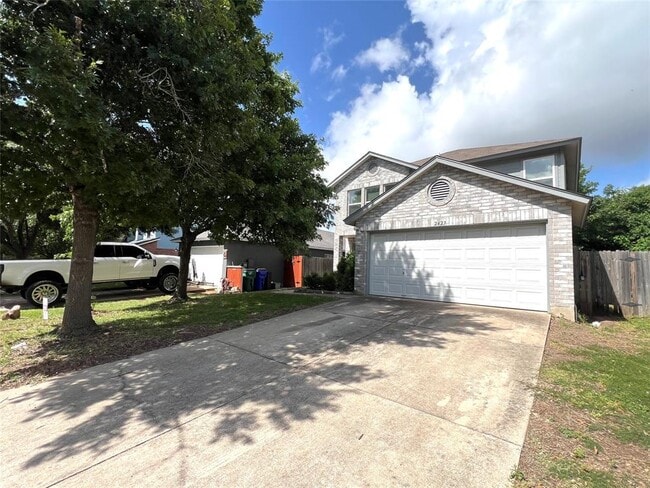 Photo - 2423 Glen Field Dr