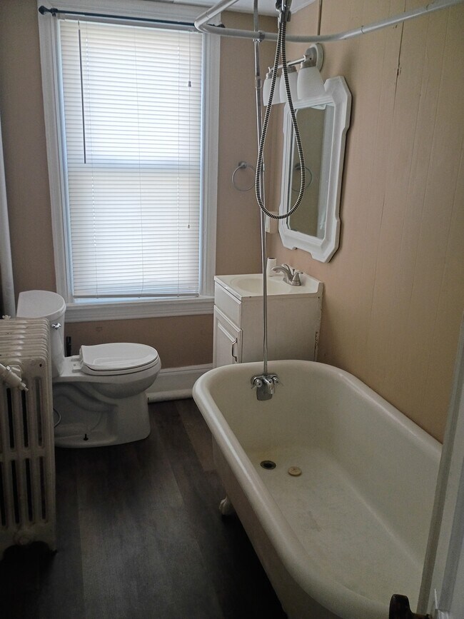 Photo - 209 1/2 Reno Ave Unit Reno Avenue