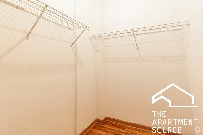 Building Photo - 3117 N Damen Ave Unit 1F Rental