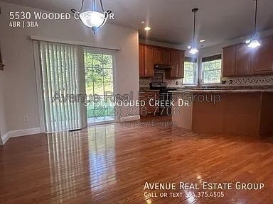 5530 Wooded Creek Dr