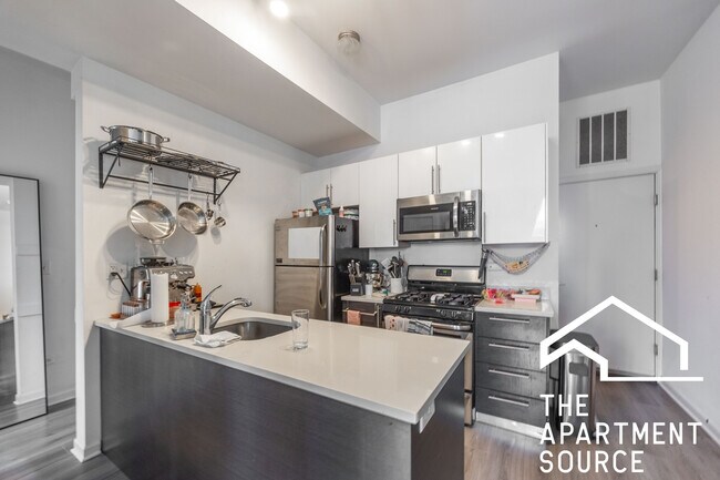 Photo - 2020 S Throop St Unidad 2E