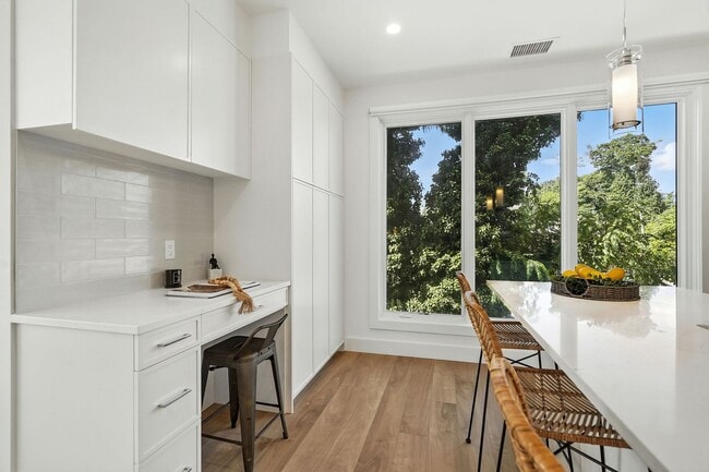 Photo - Harrison Grand