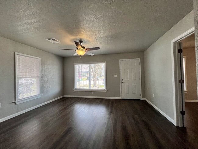 Photo - Beautifully Renovated 3 Bed, 1 Bath House