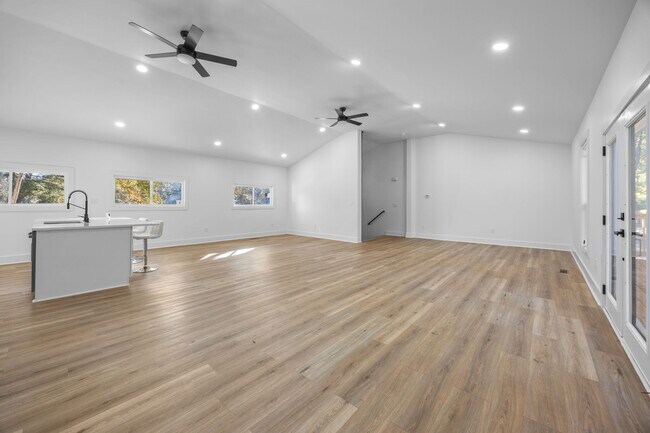 Photo - 8625 Cedarbrook Dr