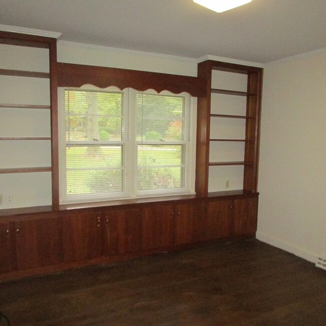 Photo - ComingSoon! 3 bedroom 2 bathroom home loca...