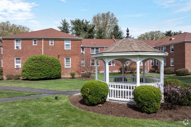Photo - Bryant Gardens Apartments