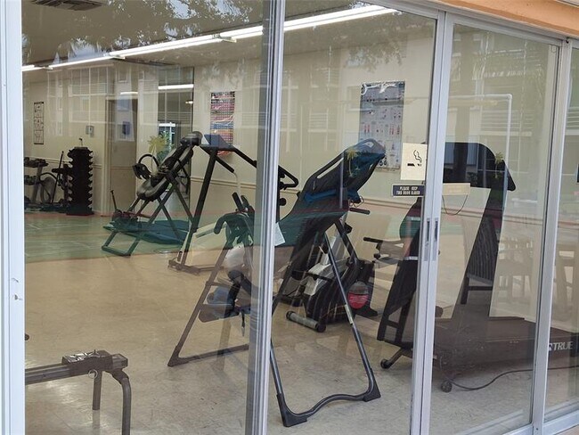 Photo - 4500 N Federal Hwy Unit 121C
