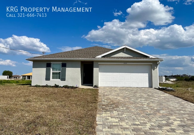 Building Photo - 7009 Blue Cypress Way