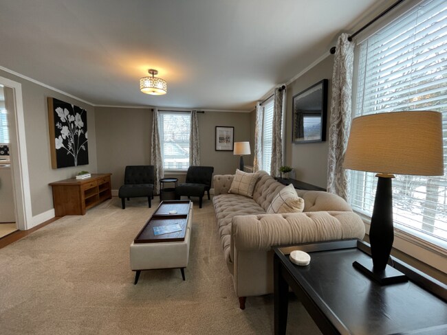 Photo - 1 Norwood Ave Unit B