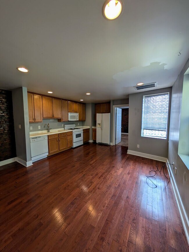 Photo - 138 S 24th St Apartment Unit 2