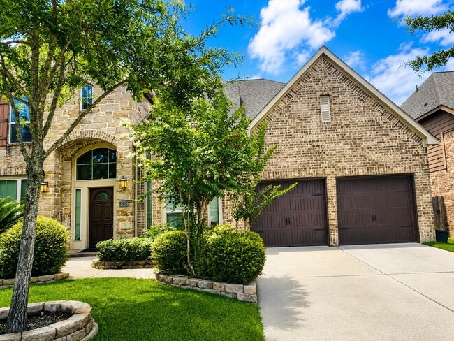 Building Photo - 27926 Bradford Ridge Dr