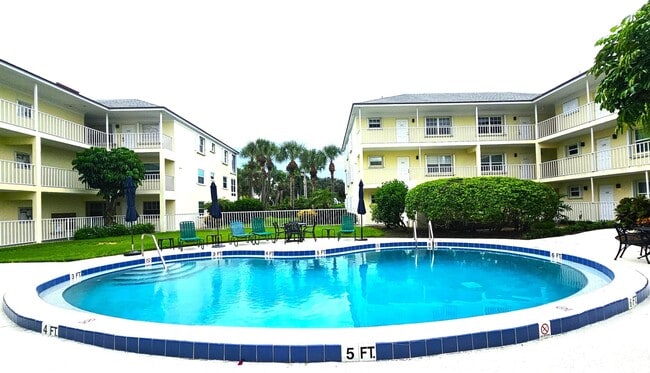 Photo - 1441 Ocean Dr Unidad 201 Rental