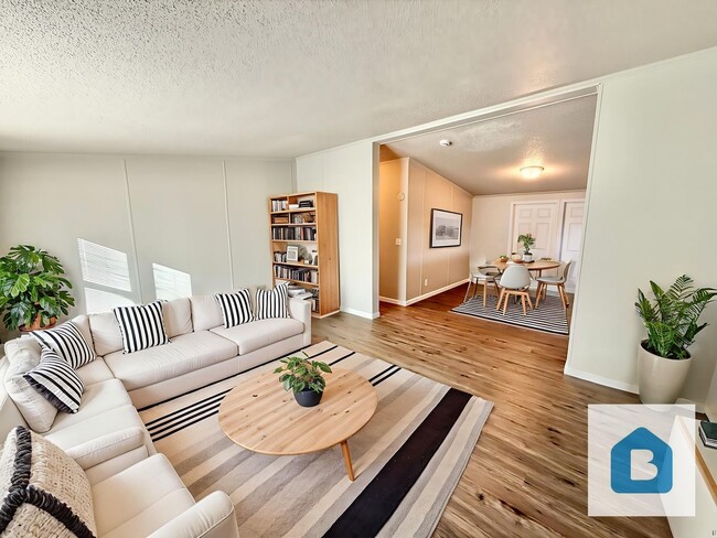 Photo - 2845 E 14th St