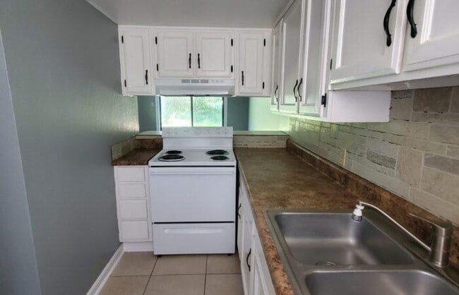 Photo - 1305 Proper St