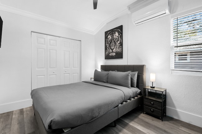 Photo - 806 E Chelsea St Unidad 2