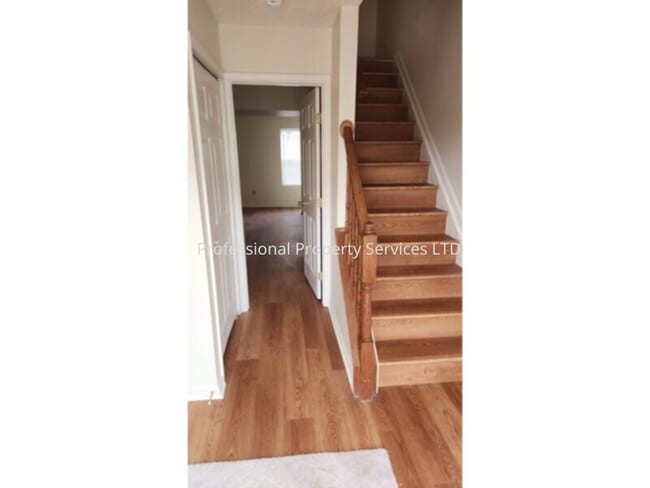 Photo - Beautiful 3-Level Garage Townhome  Convenient Location!