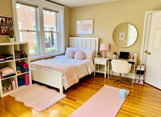 Photo - 76 Egmont St Unit 4