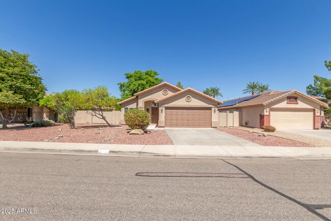 Building Photo - 8156 W Tonto Ln Rental