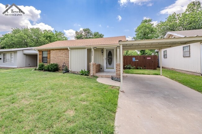 Building Photo - 2953 Moffett Ave