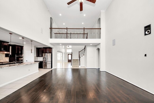 Photo - 4919 Blackwater Ln