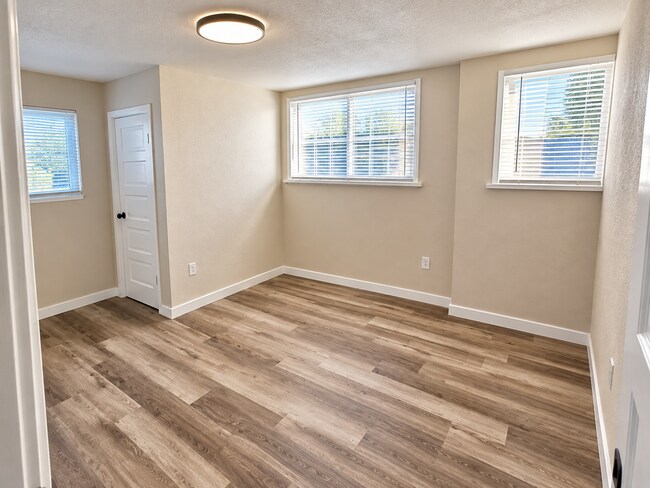 210 N Market Blvd Unit #3