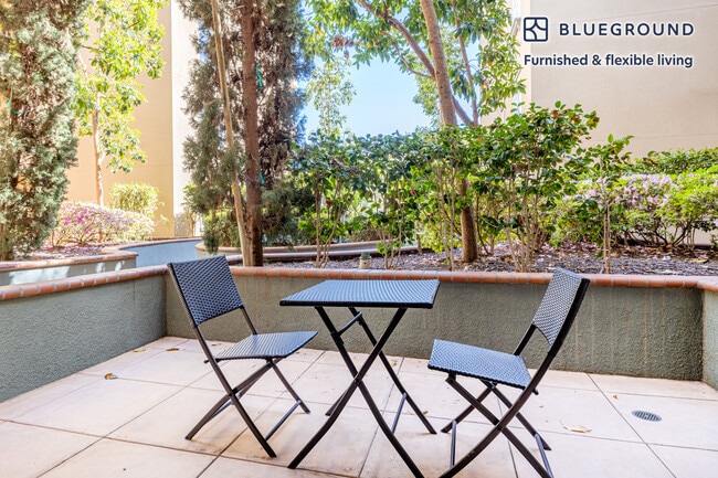 Photo - 8601 Lincoln Blvd Unidad SI FL1-ID411