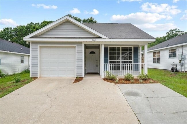Photo - 668 Willow Pointe Dr House
