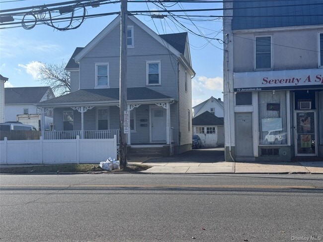 Building Photo - 72 Jerusalem Ave