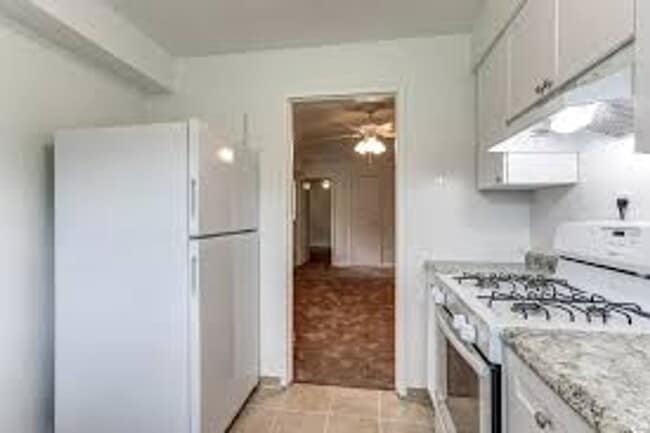 North Ave Apartments