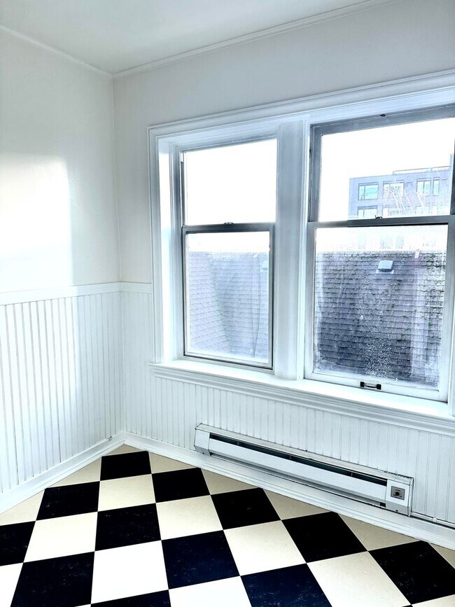 Photo - Charming Condo in University District! Unit 403