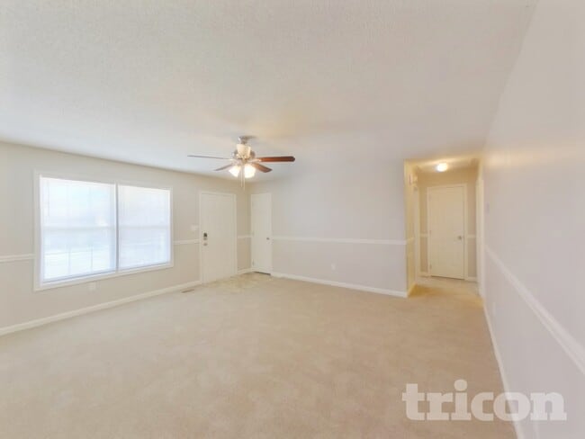 1010 Braxton Dr