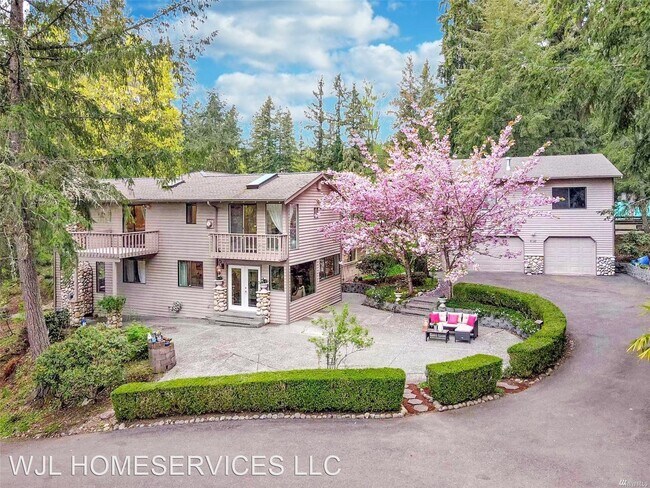 4 br, 4.5 bath House - 4120 236th Ave NE - 4 br, 4.5 bath House - 4120 236th Ave NE