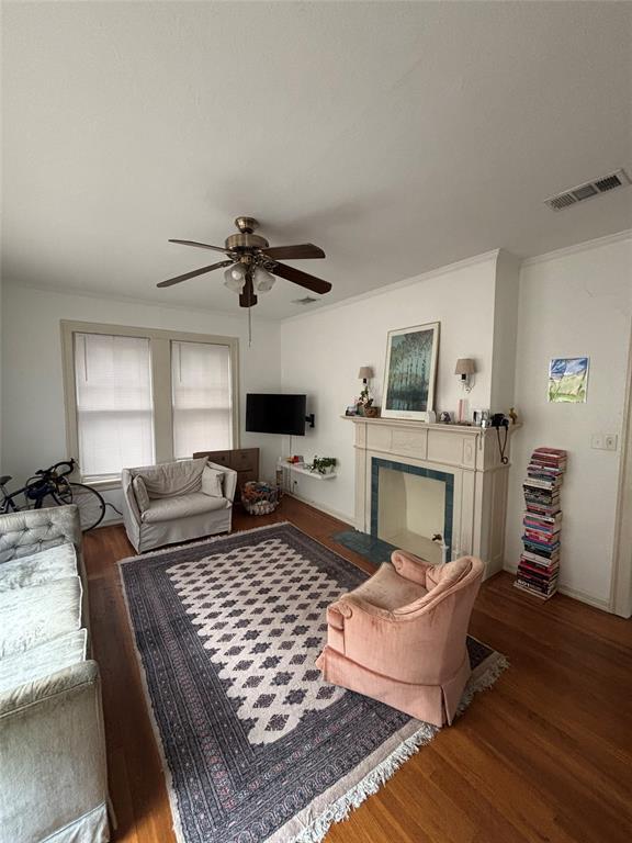 Building Photo - 1417 W Lynn St Unit 1517 Rental