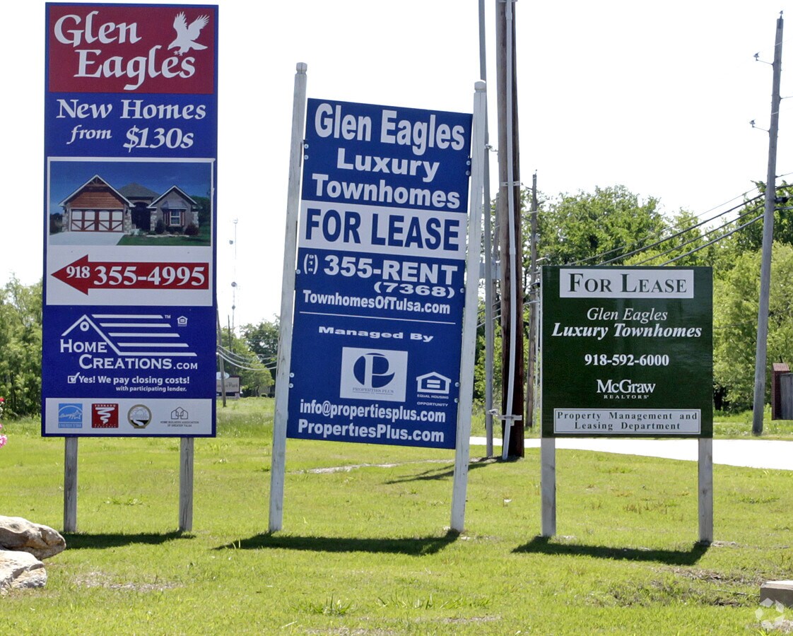 Photo - Glen Eagles Luxury Townhomes