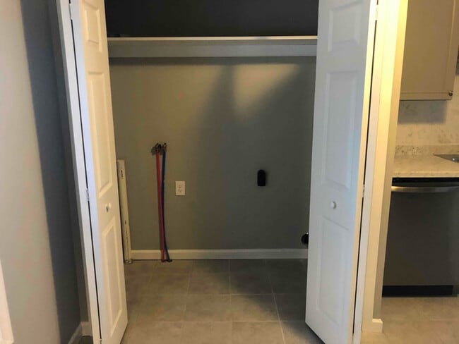 Photo - 527 Charles St Unit 2nd Floor