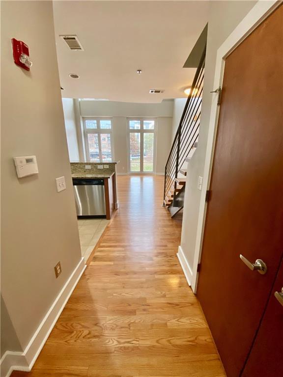 Photo - 1221 Caroline St NE Unit 202